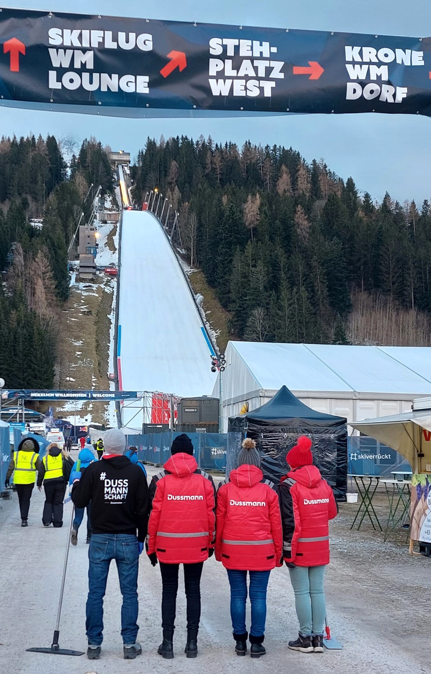 Das Dussmann Team arbeitete schon in der Vorbereitung des Events mit und sorgte währenddessen für Wohlbefinden. | © Dussmann