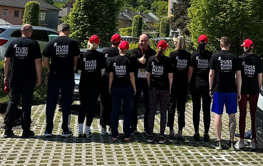 Bild 1: Die Dussmannschaft mit Teamgeist, Einsatz und Durchhaltevermögen beim Charity Run | © Dussmann