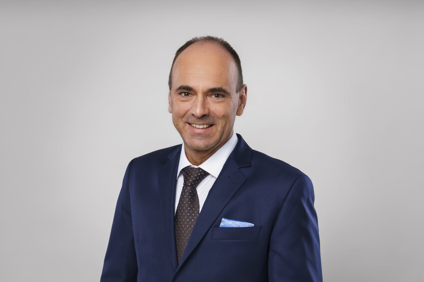 Portrait von Erich Grössl, Niederlassungsleiter Steiermark und Südliches Burgenland bei Dussmann