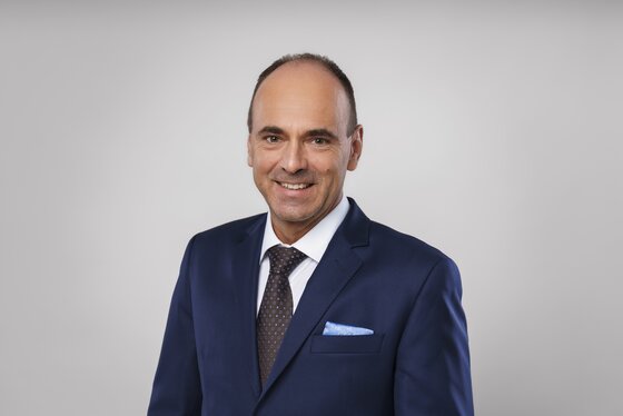 Portrait von Erich Grössl, Niederlassungsleiter Steiermark und Südliches Burgenland bei Dussmann