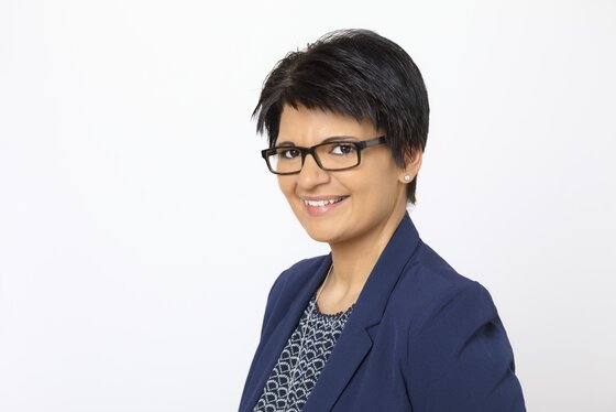 Gabriele Perndl, Office-Management