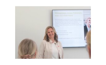 Profi des Alltags Katharina Klaffenböck beim Vortrag | © Dussmann