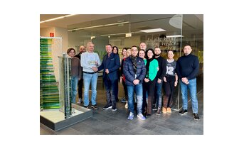 Übergabe der Urkunde für 30 Jahre bei Dussmann | © Dussmann